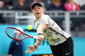 Fun points between denis shapovalov and frances tiafoe | miami open 2019. Everything You Need To Know About Canadian Rising Star Denis Shapovalov Ahead Of Wimbledon 2019 Daily Mail Online