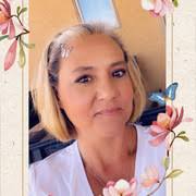 Flo Downs's Instagram, Twitter & Facebook