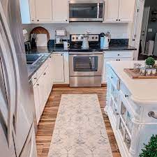 Leila Creme Vintage Rug Kitchen Design Long Narrow Kitchen Small Space Kitchen
