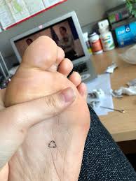 It sticks to a purple pink and yellow theme that is very feminine but also. First Stick N Poke On The Bottom Of My Foot Any Tips Or Suggestions Sticknpokes