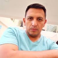 50+ perfiles de «Roberto Orta»