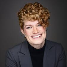 Lynn Corwin's Instagram, Twitter & Facebook