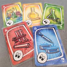 2 evolution es una expansión para el juego de cartas virus! Que Contiene Virus 2 Evolution