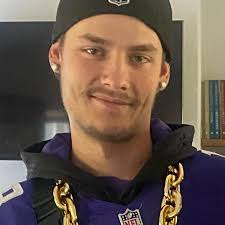 21:11:37 When you find out who it is, you will cry-