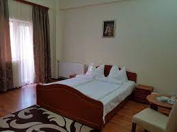 Pensiunea orhidee 3* este o constructie noua din anul 2006. Pensiunea Orhidee Eforie Nord Contact Direct