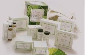 Berdasarkan testimoni yang ada, set orang kampung ini cukup bagus untuk mereka yang mahukan khasiat jamu sebenar dalam cara yang lebih mudah dan selesa. Pakej Urut Bersalin Berpantang Seri Wangi