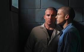 A short romance with lincoln burrows and a casual meeting with who is he? 12 Lincoln Burrows Hd Wallpapers Background Images Wallpaper Abyss