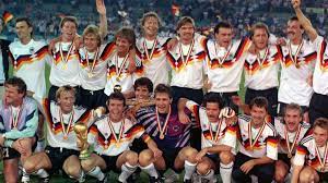 An der endrunde sind mannschaften teilnahmeberechtigt, welche sich über die vorrunde qualifiziert haben. Triumph Von Rom Wie Deutschland 1990 Fussball Weltmeister Wurde Bilder Fotos Welt