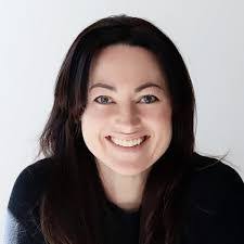 Stephanie Dowd's Instagram, Twitter & Facebook