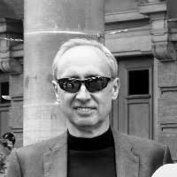 200+ perfiles de «Darek»