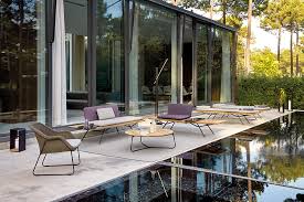 San Exklusive Gartenmobel Von Manutti Minimalistische Gartenmobel Gartenmobel Im Freien