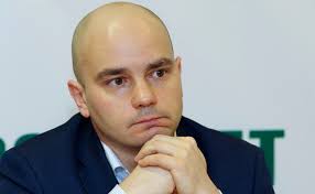 Вечером 31 мая петербургского политика и бывшего директора «открытой россии» андрея пивоварова задержали в аэропорту по информации, которую передал сам пивоваров, дело против него было возбуждено 29 мая. Pravozashitniki Soobshili O Zaderzhanii Direktora Otkrytoj Rossii Politika Rbk