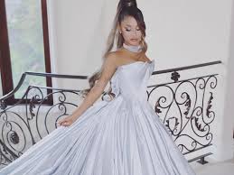 Ariana grande's vera wang wedding gown is stunning. 27 Pictures And Videos That Take You Inside Ariana Grande S Sprawling Beverly Hills Mansion Vogue India