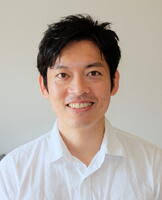 岩上 翔 (Sho Iwagami)