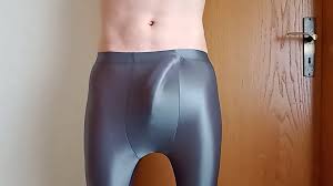 Growing Lycra Bulge in Shiny Spandex: German Gay Amateur Porn
