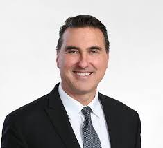 Daniel Oberle's Instagram, Twitter & Facebook