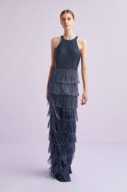 Yuzucu Yaka Payetli Ve Puskullu Kat Kat Etekli Uzun Abiye Elbise Oleg Cassini Elbise The Dress Moda Stilleri