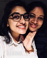 Nivedha Thomas (aka) Nivetha Thomas photos stills & images