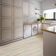 Vinyl flooring from flooring america flooring america makes it our specialty to offer you endless choices in flooring options. The Best Vinyl Plank Flooring For Your Home 2021 Hgtv