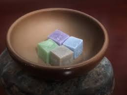 Remember the hotter the warmer, the easier the wax residue comes off. Can I Leave Wax In The Warmer Housefragrance