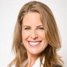 Tonni Bennett's Instagram, Twitter & Facebook