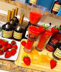Pour hennessy cognac into a large collins glass filled with ice. Pin By Mable Adams On Drinky Drinks Strawberry Drinks Alcohol Drink Recipes Alcohol Recipes