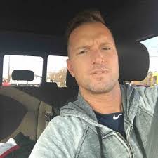 Sean Cullimore's Instagram, Twitter & Facebook