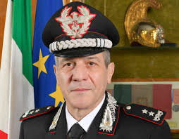 Ordina per attività simili nelle vicinanze. Capo Di Stato Maggiore Dell Arma Dei Carabinieri La Carica A Un Partenopeo