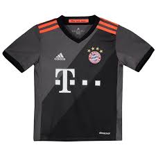 A fan version of the fc bayern munich jersey worn during home matches. Adidas Fc Bayern Munchen Away 2017 Kids Jersey
