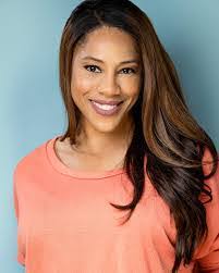 Reena Dixon's Instagram, Twitter & Facebook