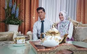 Drama ini adalah remake daripada sinetron indonesia iaitu surga yang kedua. Pelakon Syurga Yang Kedua Cerita Budak Sepet