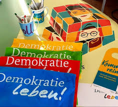 Maybe you would like to learn more about one of these? Unser Neues Projekt Demokratie Leben Tang E V