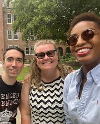 All softball alumni are invited to cheer