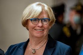 Maureen Honan's Instagram, Twitter & Facebook