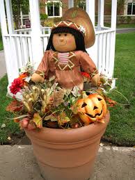 The native american arrow wall decor is hand painted in arizona and is a great way to bring a taste of the rustic west and southwest into your home. Impressive Autumn Garden Decor Ideas Top Dreamer