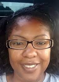 Renee Everett's Instagram, Twitter & Facebook