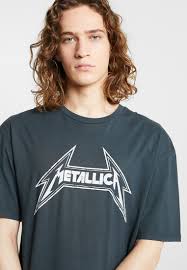 Free usa ground shipping on orders over $60.00. Revival Tee Metallica T Shirt Print Anthracite Schwarz Zalando De
