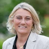 3000+ perfiles de «Rist»