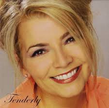 Tenderly [Importado]: Amazon.com.mx: Música