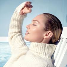 We've broken down exactly what sunscreen contouring is, why it's dangerous and where the why is sunscreen contouring dangerous? The Best Sunscreen To Wear In The Winter Vogue