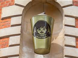 How much does wendy's pay hourly? Wendy S Uk Restaurant Menu Is Full Of Frostys And Baconators Eater London