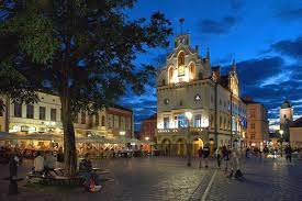 Szczegółowa prognoza pogody dla rzeszowa na najbliższe dni oraz opinie.zobacz na żywo przez internet. Rzeszowski Rynek Noca Rzeszow Super Express