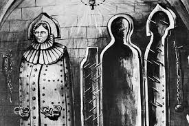 Torture was a very popular form of punishment in the middle ages, but it also served as a social deterrent and as entertainment for the masses. 7 Most Gruesome Torture Methods Of Medieval Times That Will Scare The Daylight Out Of You Unbumf