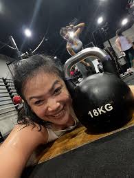 Deli PALING ENAK di DISTRICT9 CITRALAND!! Harus cobain!! Apalagi buat kamu  yg suka lari di JJ LAKE! Kepoin segera ya @jensdeli.sby by @janehadi  😍😍😍😍 #deli #surabayadeli