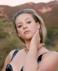 Lili Reinhart Para T Singapore Magazine Lili Reinhart Lily Actresses
