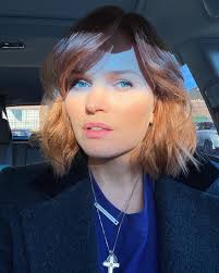 I wear my Power Shoulders™️ when I want to bring home the vegan bacon 🥓  #80s @ Atlanta, Georgia