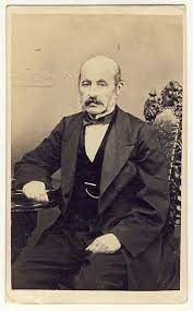 Stiloul (tocul rezervor) a fost nasocit de petrache poenaru, om de cultura roman, la 25 mai 1827. Petrache Poenaru Haiducul Roman Care A Inventat Primul Stilou Modern Stirileprotv Ro