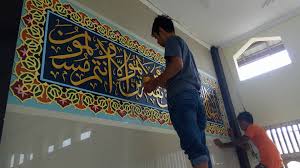 #mewarnai #ramadan2020 dengan #karya #kaligrafi demi mencetak. Jasa Pembuatan Kaligrafi Masjid Sumatera Barat Ranah Islam