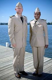 • female neck tab will be worn so that the outer edges are parallel to the collar Uniforms Of The United States Navy Wiki Thereaderwiki