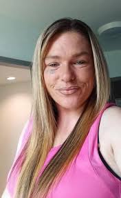 Hi....im trying to trace an old friend from the Coatbridge area. Her name  is Michelle & she worked in a hairdressers. Has 2 sisters. Would be around  40ish. Her son is called